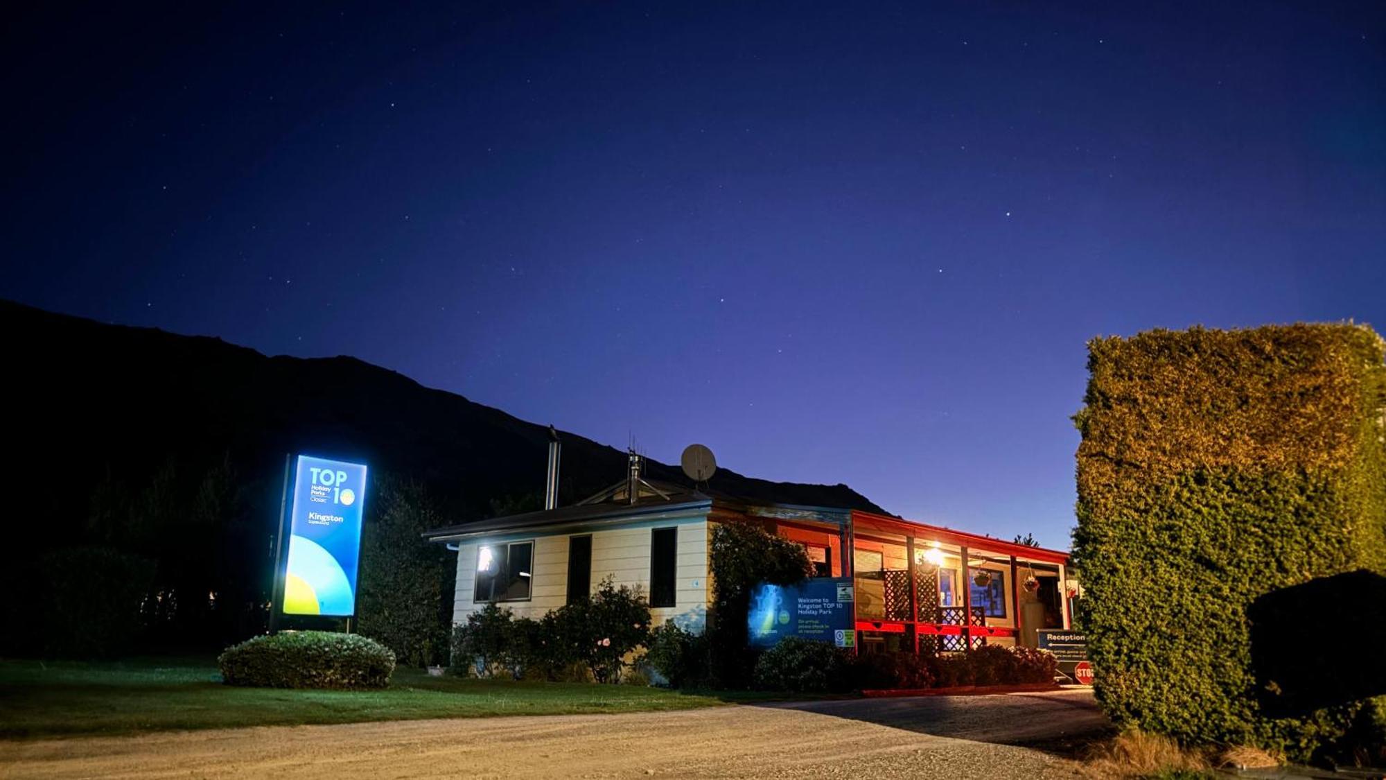 Kingston Top 10 Holiday Park ภายนอก รูปภาพ
