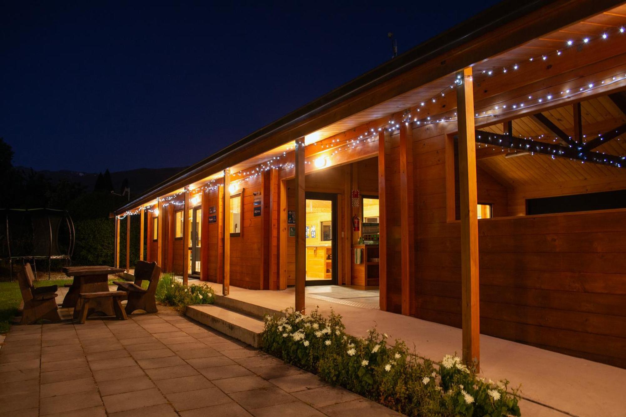 Kingston Top 10 Holiday Park ภายนอก รูปภาพ