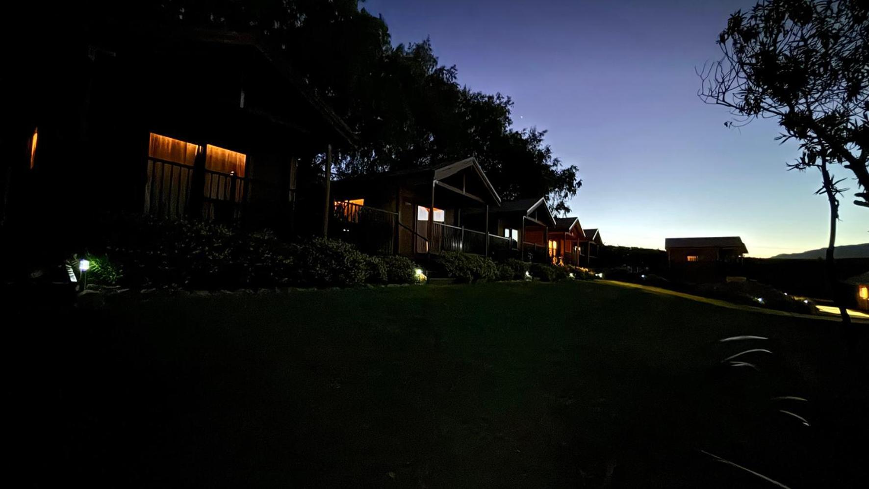 Kingston Top 10 Holiday Park ภายนอก รูปภาพ